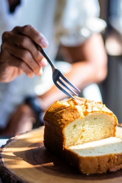 Trasformare il pane ordinario in una delizia irresistibile: L’arte di fare la torta di pane